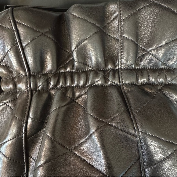 Authentic Saint Laurent Le Maillon Hook Bucket Bag- pre-owned - Picture 6 of 14